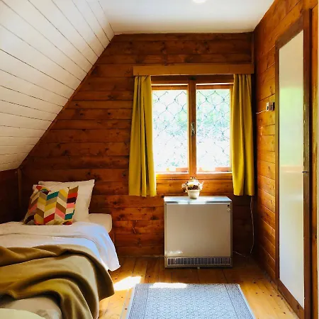 Red Beech - An Alpine Near Chalet